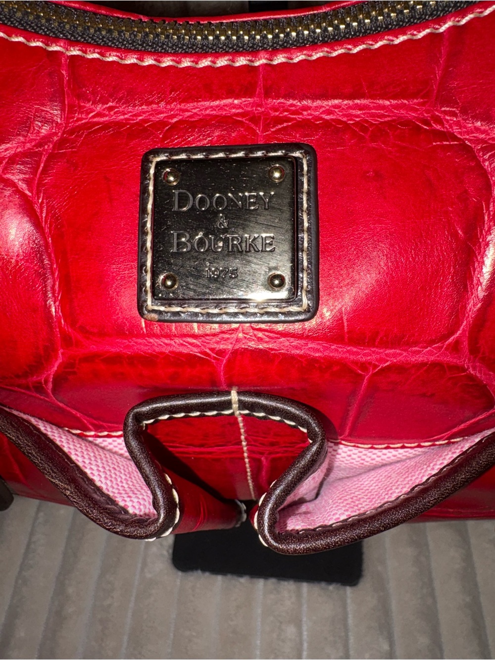 NWOT Dooney & Bourke Nile Red Croc Embossed Leather Shoulder Hobo Bag - Picture 5 of 11